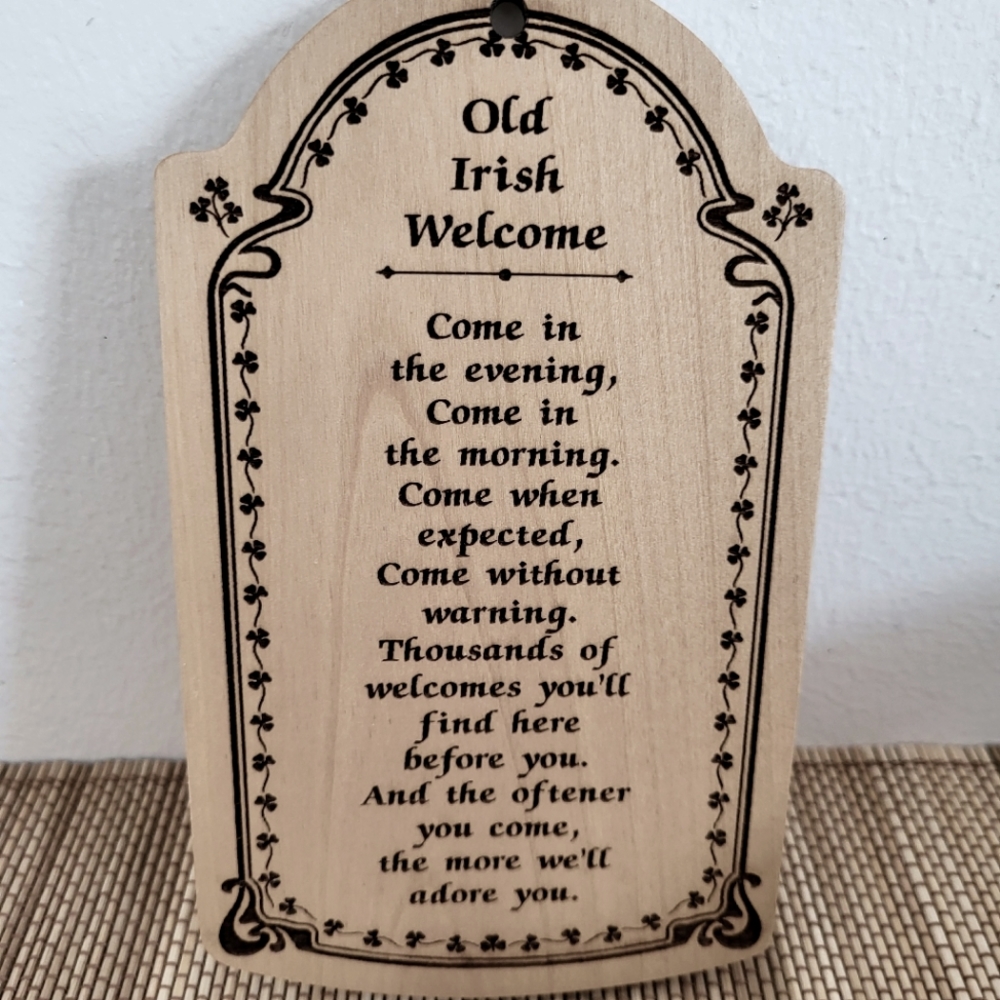 Old IRISH WELCOME WOOD wall hanging So cute